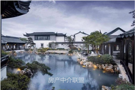 孟家小区3室2厅2卫，带31平大车库151平3室2厅2