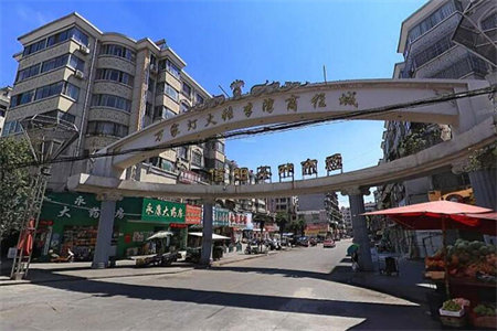 城东海岱北苑3室2厅1卫100m2简单装修